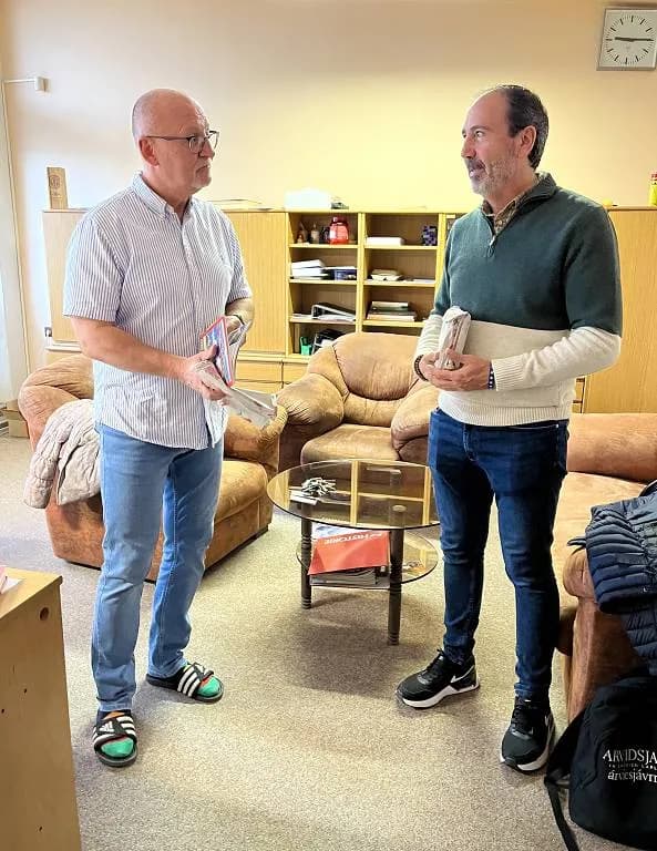 Fotografie z článku: Španělští žáci z Cadizu na návštěvě v Horní Moštěnici