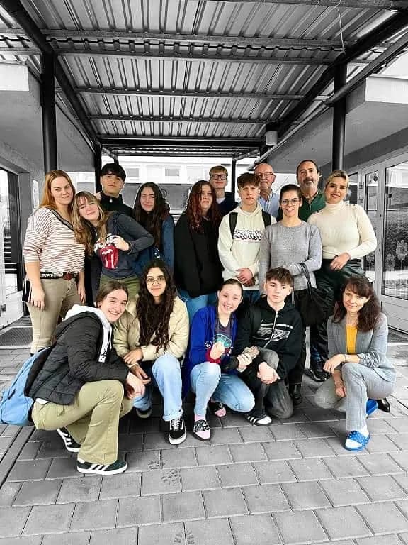 Fotografie z článku: Španělští žáci z Cadizu na návštěvě v Horní Moštěnici