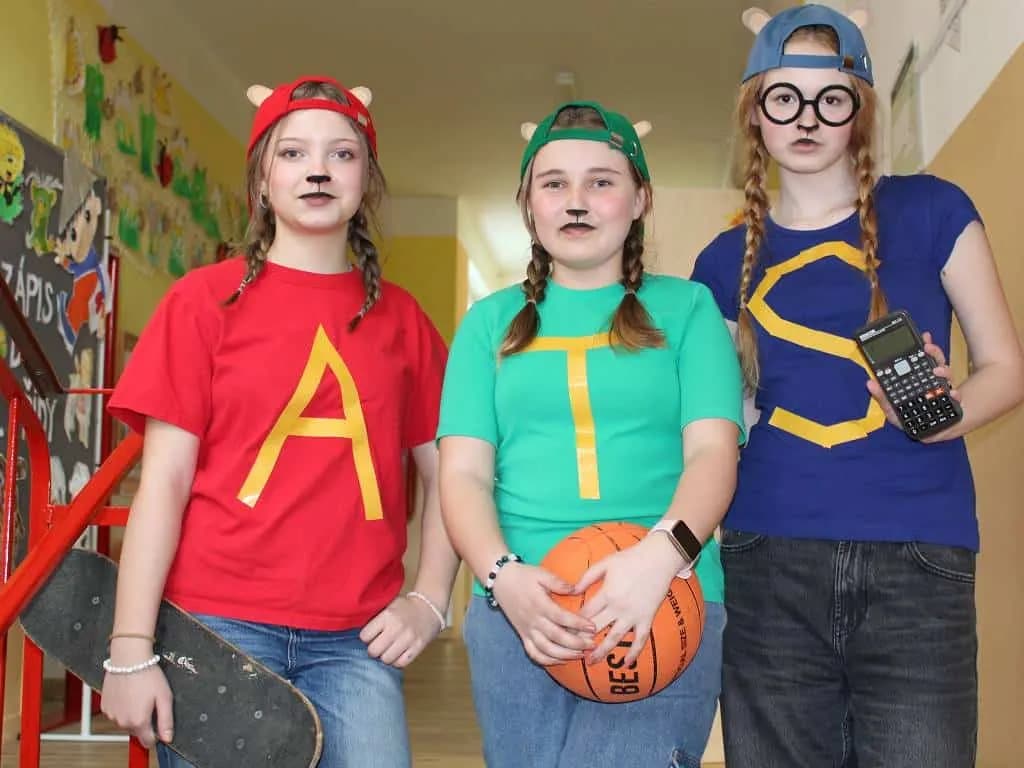 Fotografie z článku: Jak jsme byli u zápisu