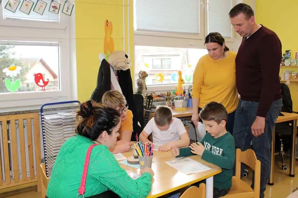 Fotografie z článku: Jak jsme byli u zápisu