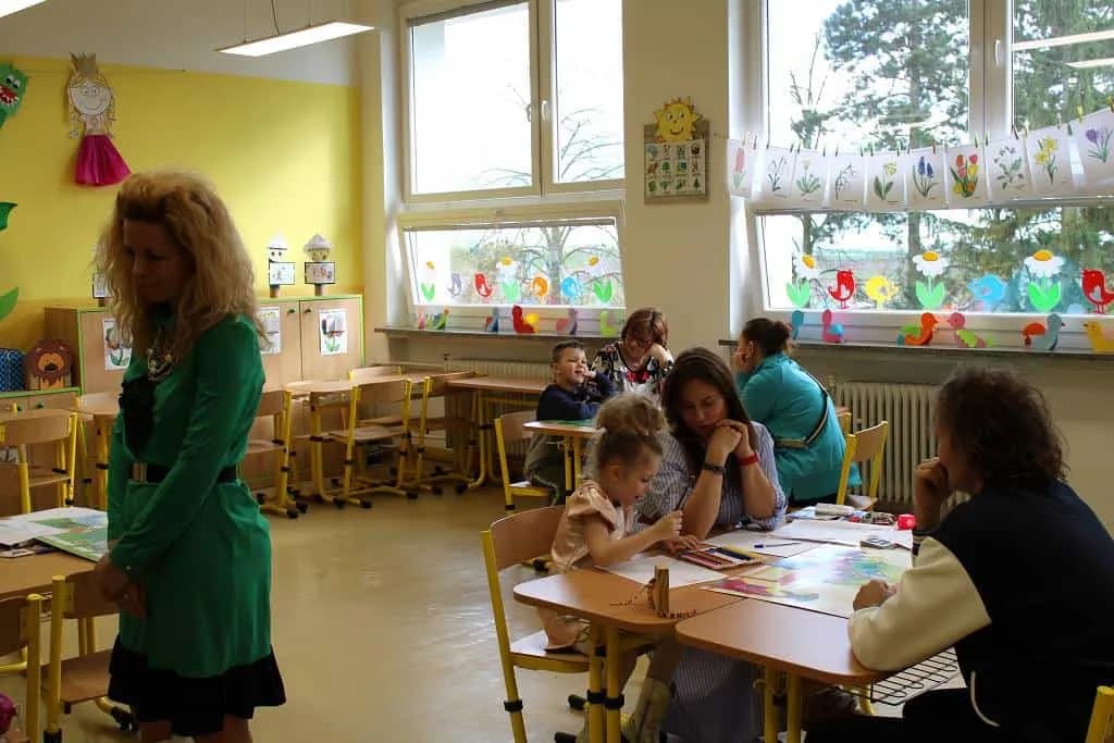 Fotografie z článku: Jak jsme byli u zápisu