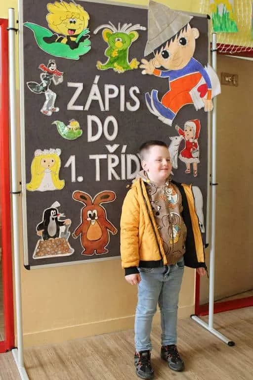 Fotografie z článku: Jak jsme byli u zápisu