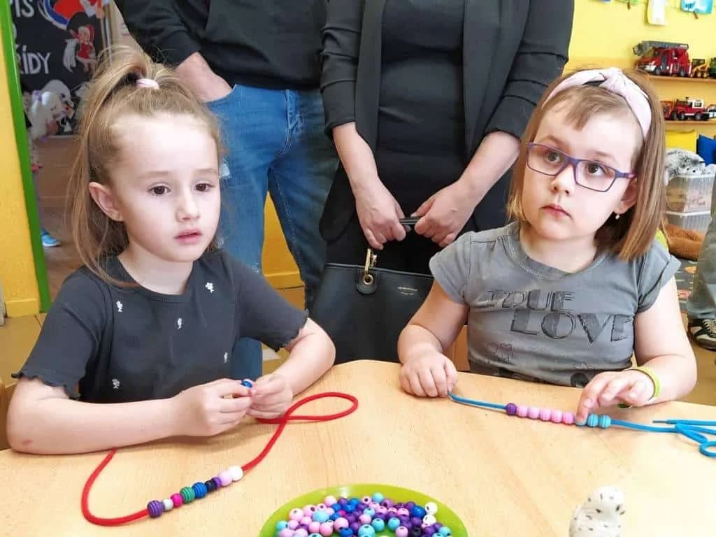 Fotografie z článku: Jak jsme byli u zápisu