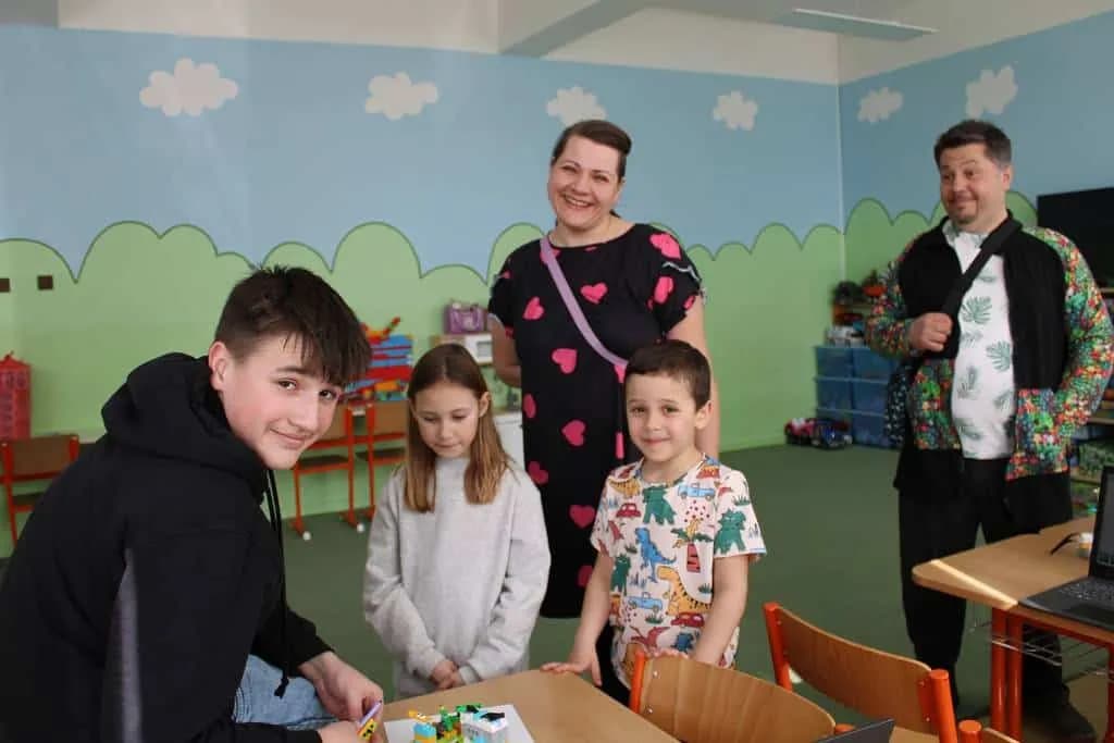 Fotografie z článku: Jak jsme byli u zápisu