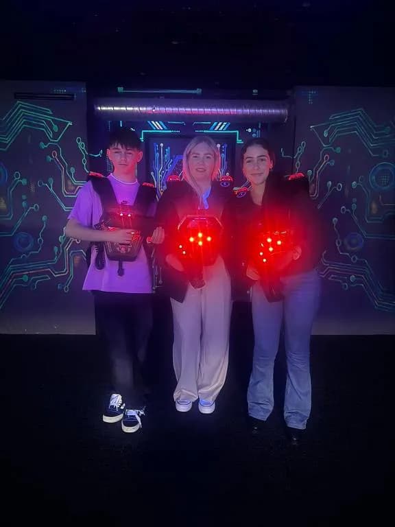 Fotografie z článku: Španělští žáci z Cadizu na návštěvě v Horní Moštěnici