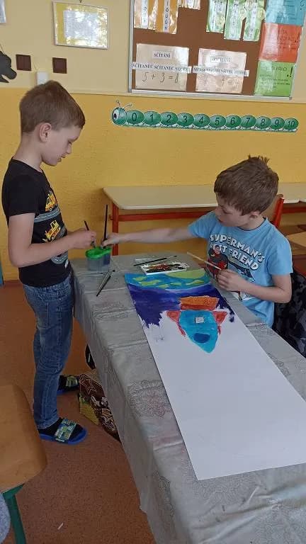Fotografie z článku: Den kosmonautiky ve II. B
