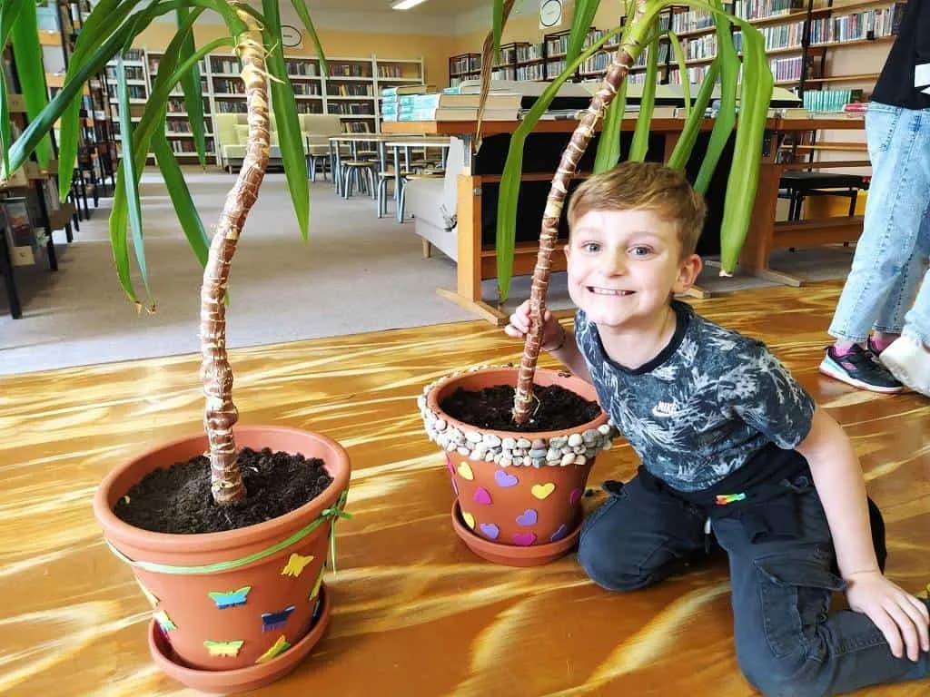 Fotografie z článku: Jarní návštěva knihovny