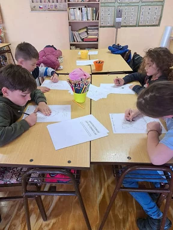 Fotografie z článku: Jarní návštěva knihovny