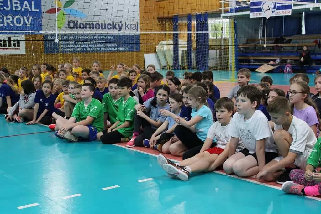 Fotografie z článku: Turnaj v minivolejbalu