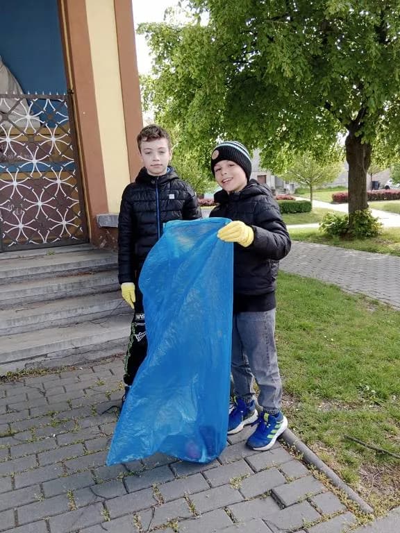 Fotografie z článku: Den Země - Za Horní Moštěnici krásnější