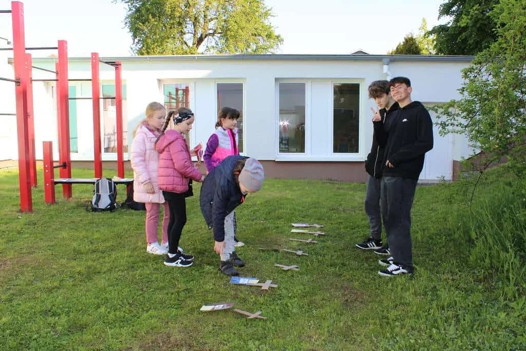 Fotografie z článku: Koťata a Berušky v hasičské zbrojnici
