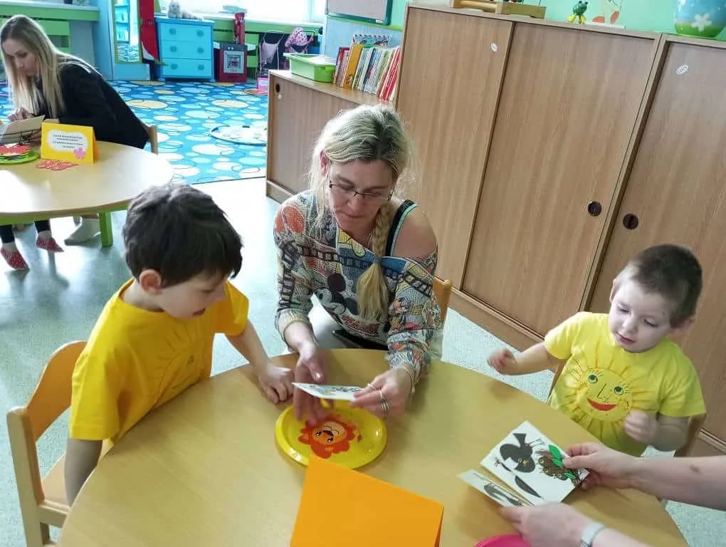 Fotografie z článku: Jarní dílničky u Sluníček