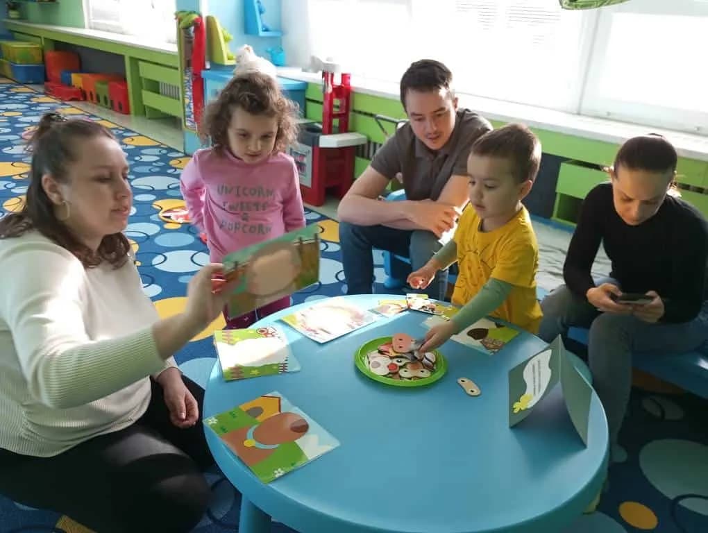 Fotografie z článku: Jarní dílničky u Sluníček