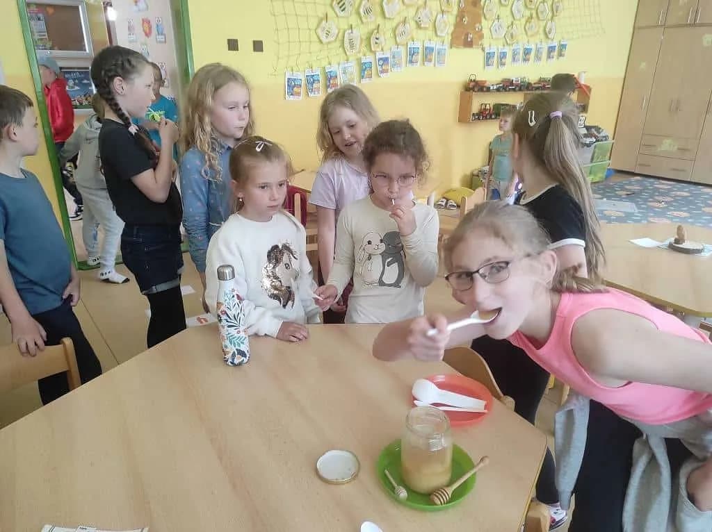 Fotografie z článku: Včelí den u Soviček