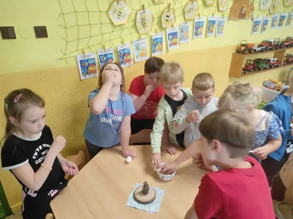 Fotografie z článku: Včelí den u Soviček