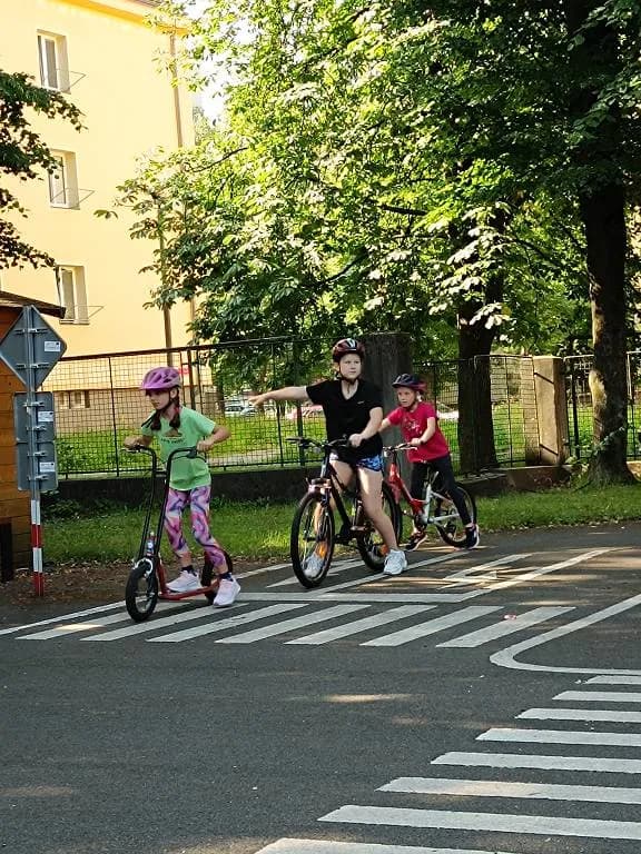 Fotografie z článku: Dopravní výchova se III. A a IV. A
