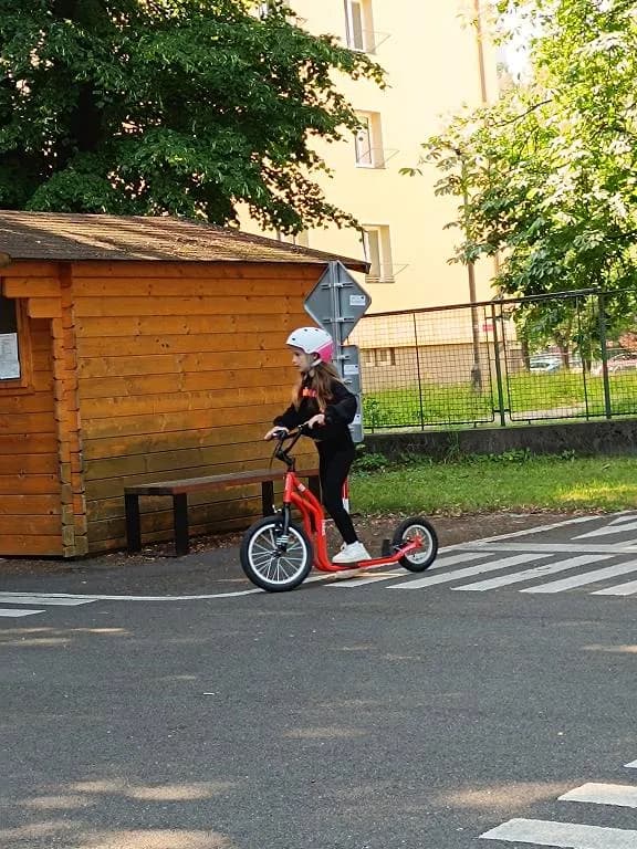Fotografie z článku: Dopravní výchova se III. A a IV. A