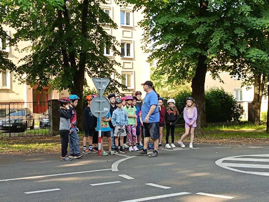 Fotografie z článku: Dopravní výchova se III. A a IV. A