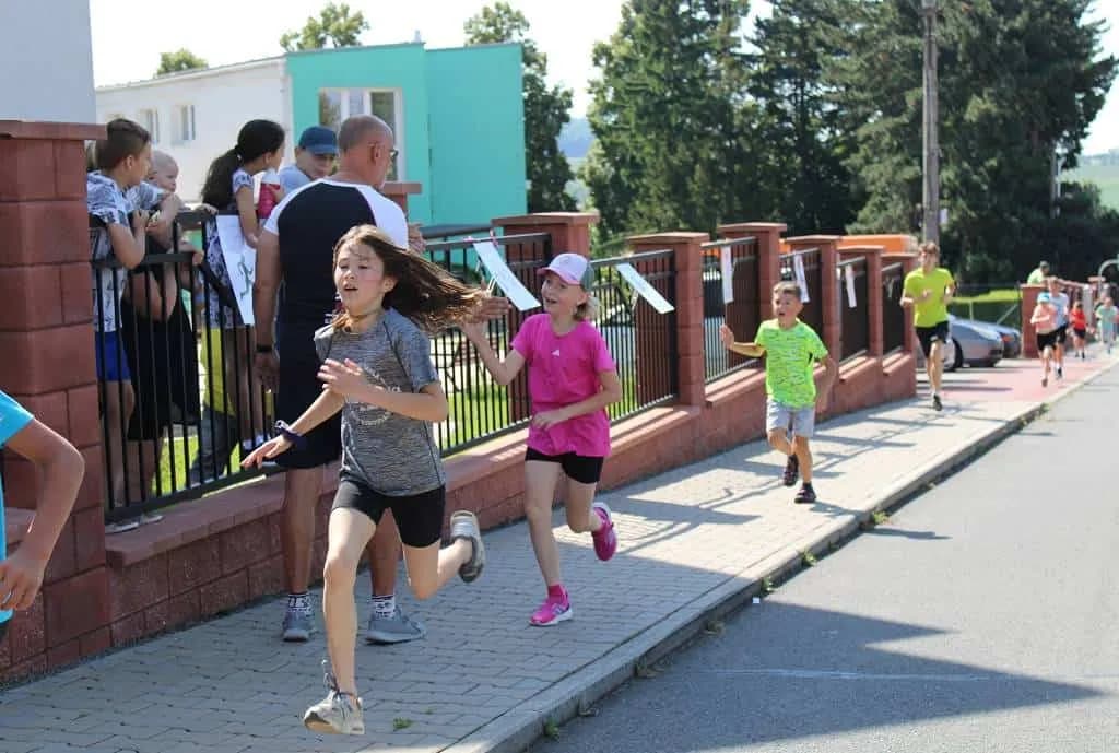 Fotografie z článku: Olympijský běh v ZŠ i MŠ