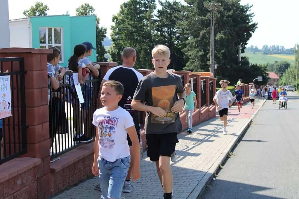 Fotografie z článku: Olympijský běh v ZŠ i MŠ