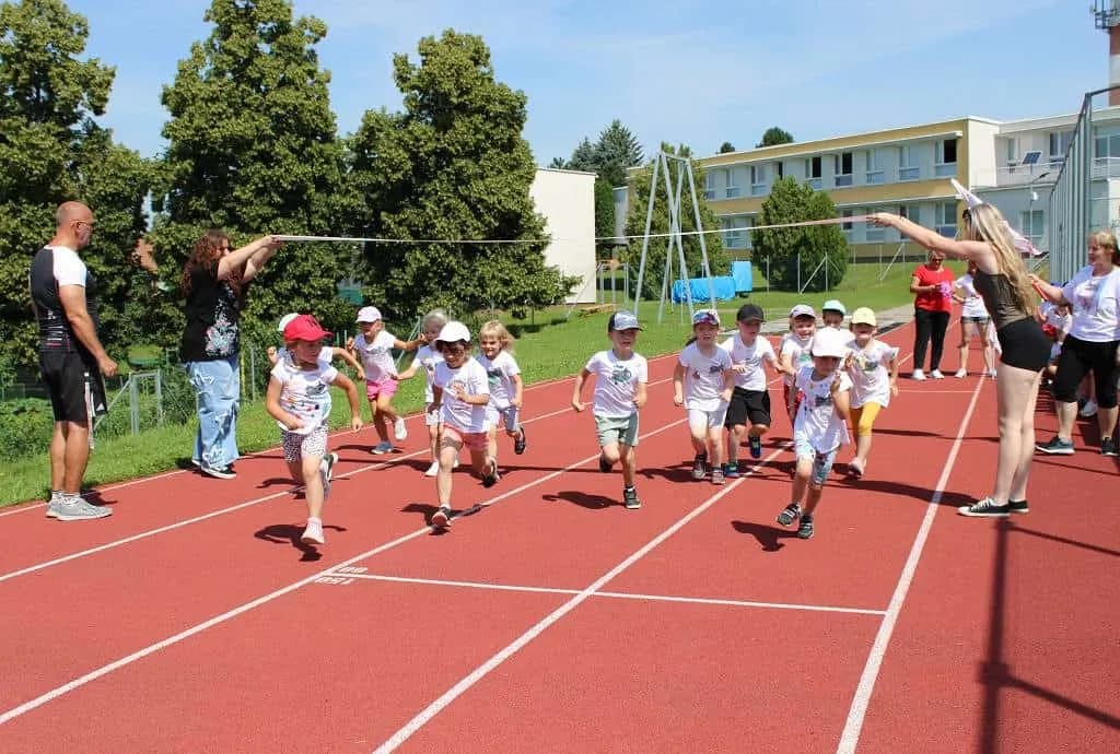 Fotografie z článku: Olympijský běh v ZŠ i MŠ