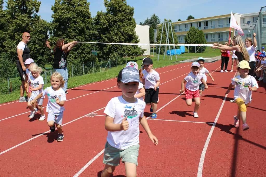 Fotografie z článku: Olympijský běh v ZŠ i MŠ