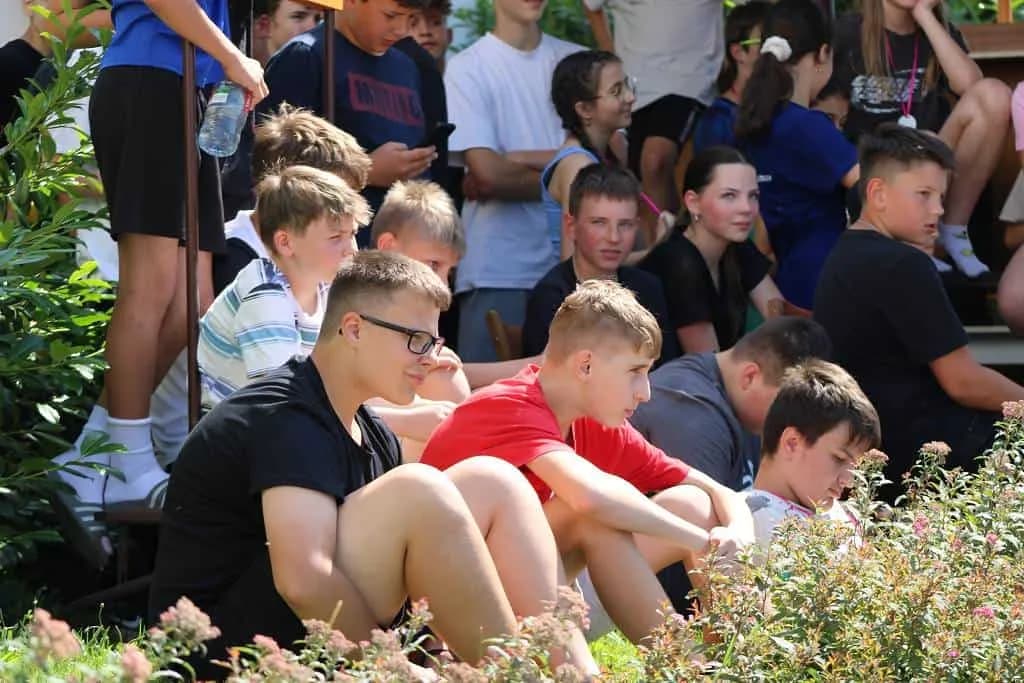 Fotografie z článku: Koncert skupiny Black Friday v areálu ZŠ a MŠ Horní Moštěnice
