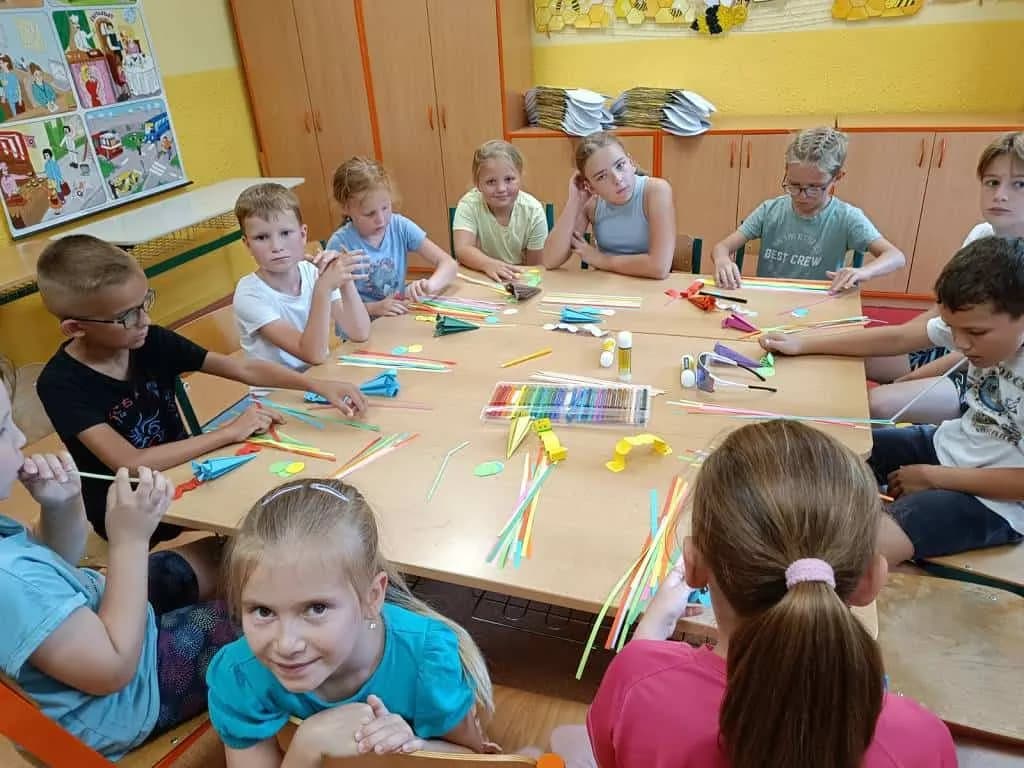 Fotografie z článku: Přívesnický tábor Malý věděc