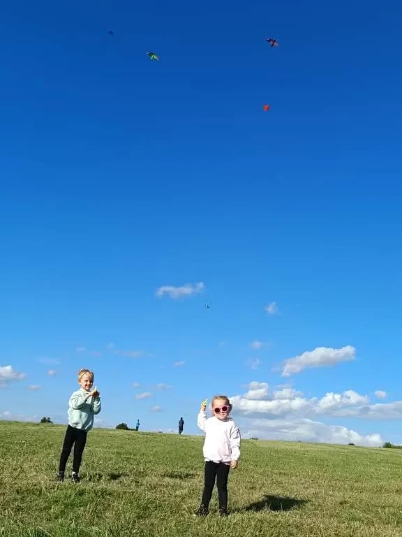 Fotografie z článku: Drakiáda v MŠ