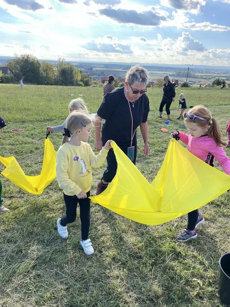 Fotografie z článku: Drakiáda v MŠ