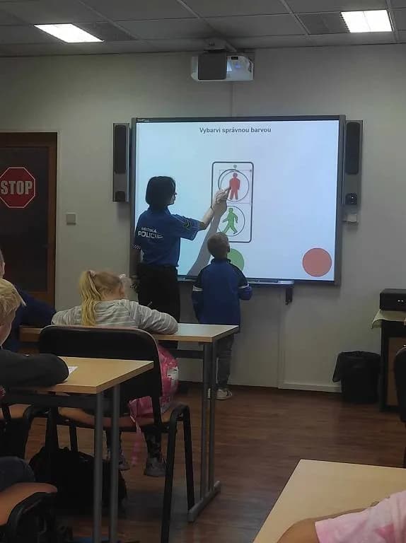 Fotografie z článku: Bezpečný chodec