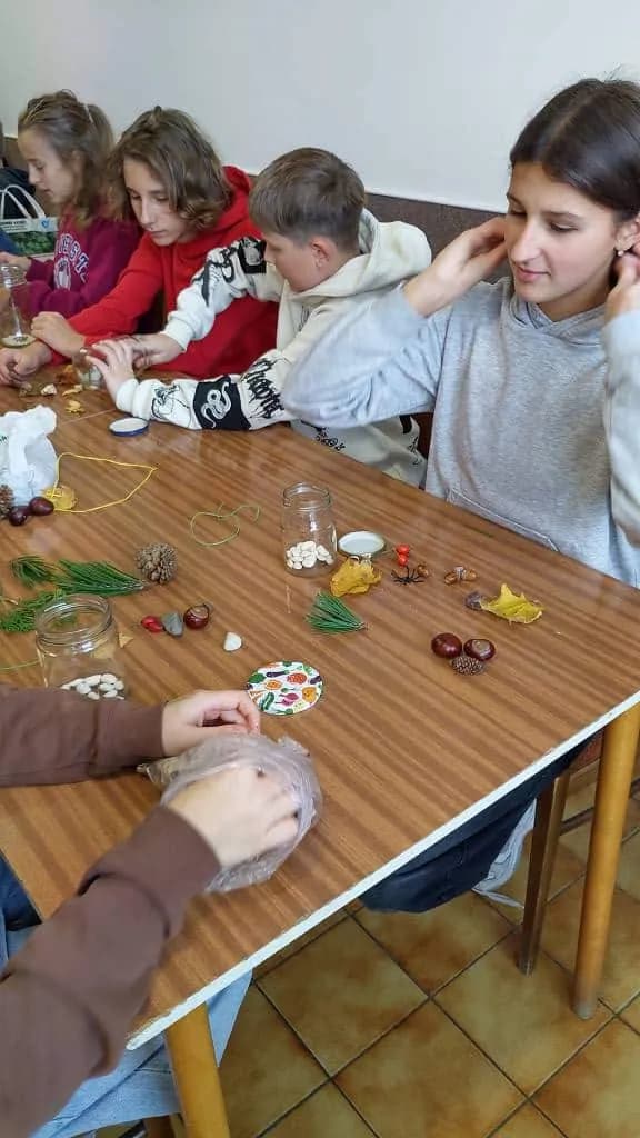 Fotografie z článku: Pracovní činnosti se sedmáky