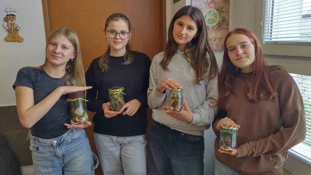 Fotografie z článku: Pracovní činnosti se sedmáky