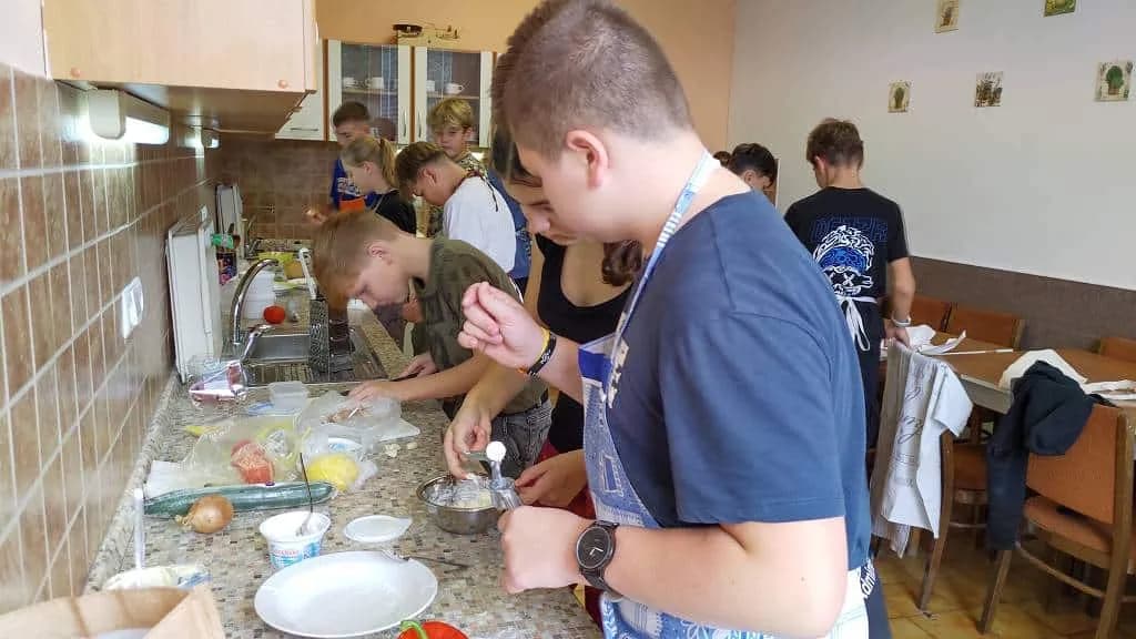 Fotografie z článku: Pracovní činnosti se sedmáky