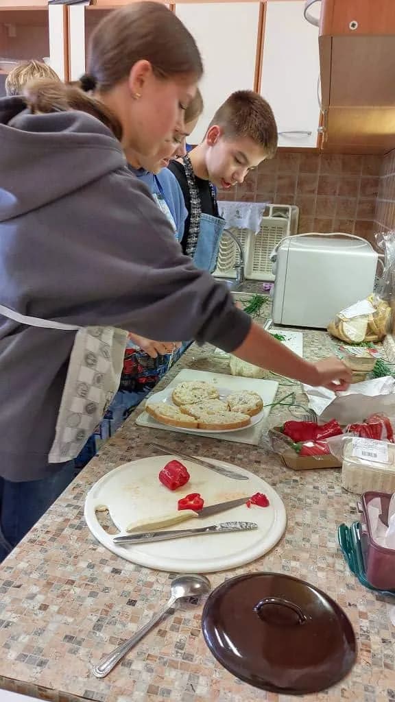 Fotografie z článku: Pracovní činnosti se sedmáky