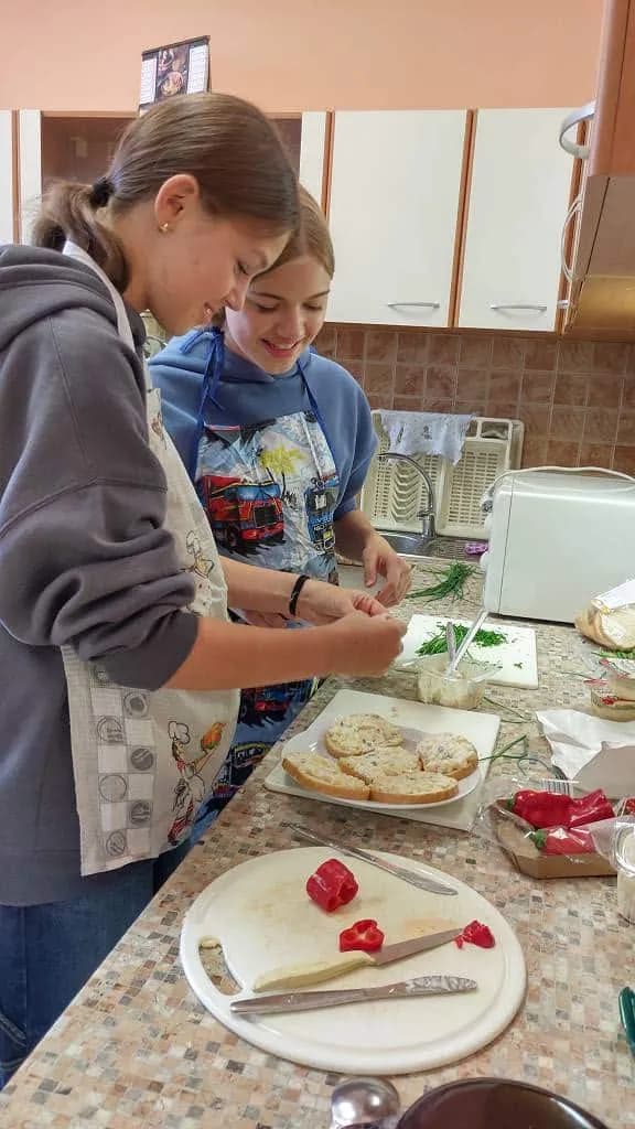 Fotografie z článku: Pracovní činnosti se sedmáky
