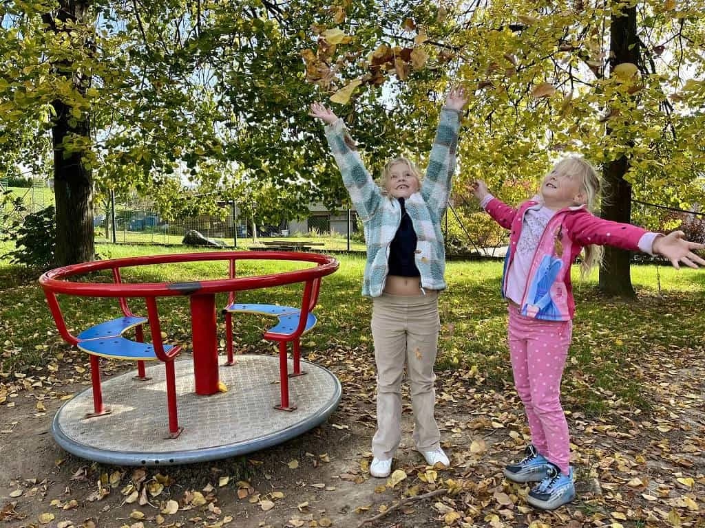 Fotografie z článku: Běžný den u Smajlíků