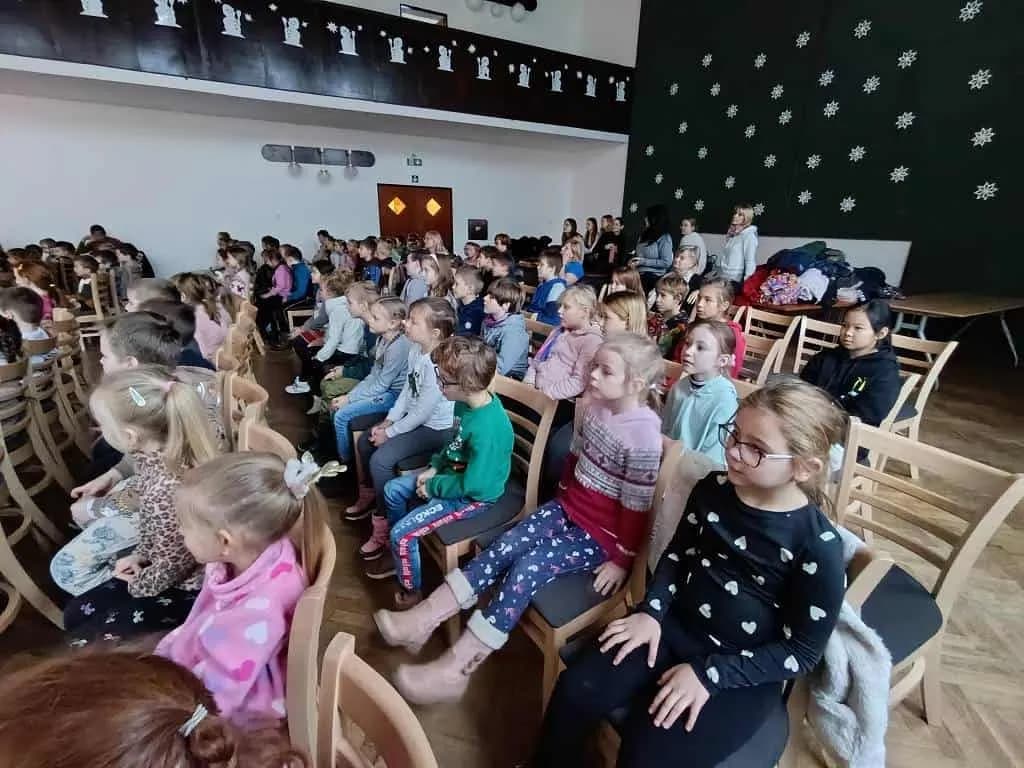 Fotografie z článku: Vánoční vystoupení s Pomněnkou a Rubínkou
