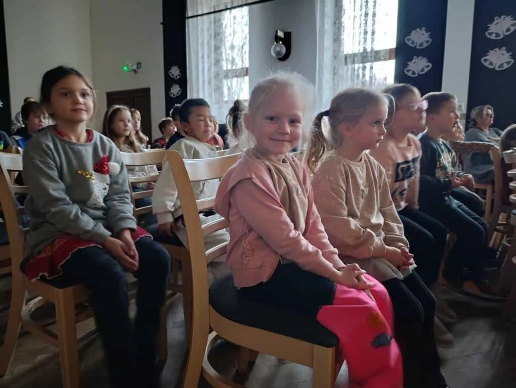 Fotografie z článku: Vánoční vystoupení s Pomněnkou a Rubínkou
