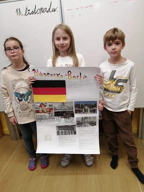 Fotografie z článku: Naši sousedé