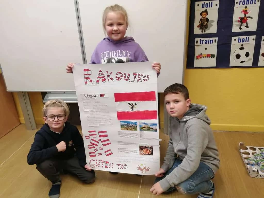Fotografie z článku: Naši sousedé