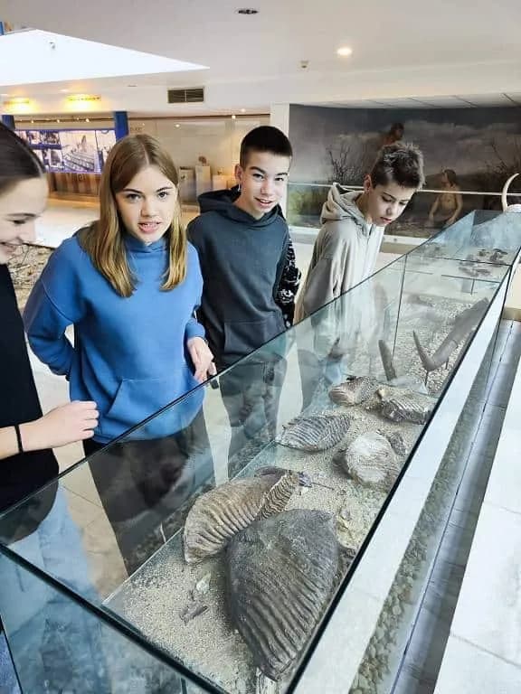 Fotografie z článku: Exkurze šestých a sedmých tříd v Zemském muzeu v Brně