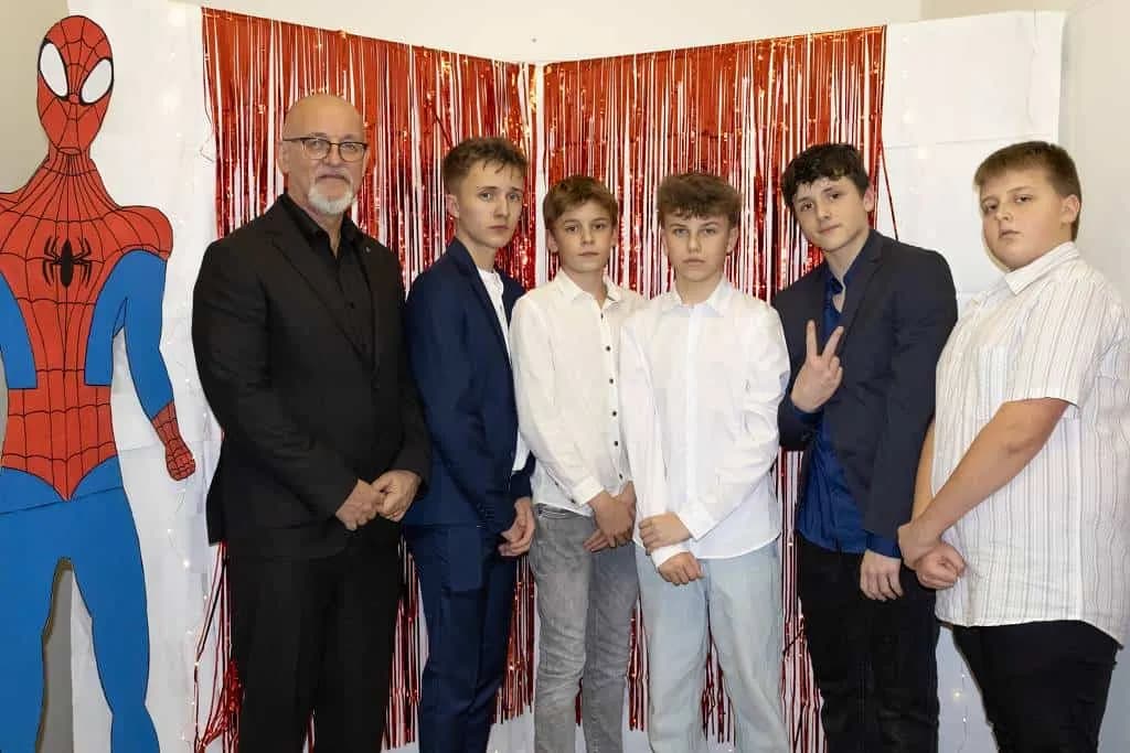 Fotografie z článku: Druhý ročník Žákovského plesu přinesl spoustu zábavy!