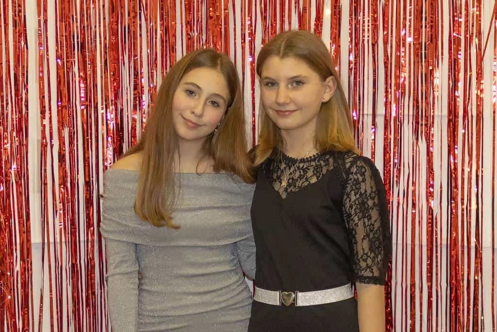 Fotografie z článku: Druhý ročník Žákovského plesu přinesl spoustu zábavy!