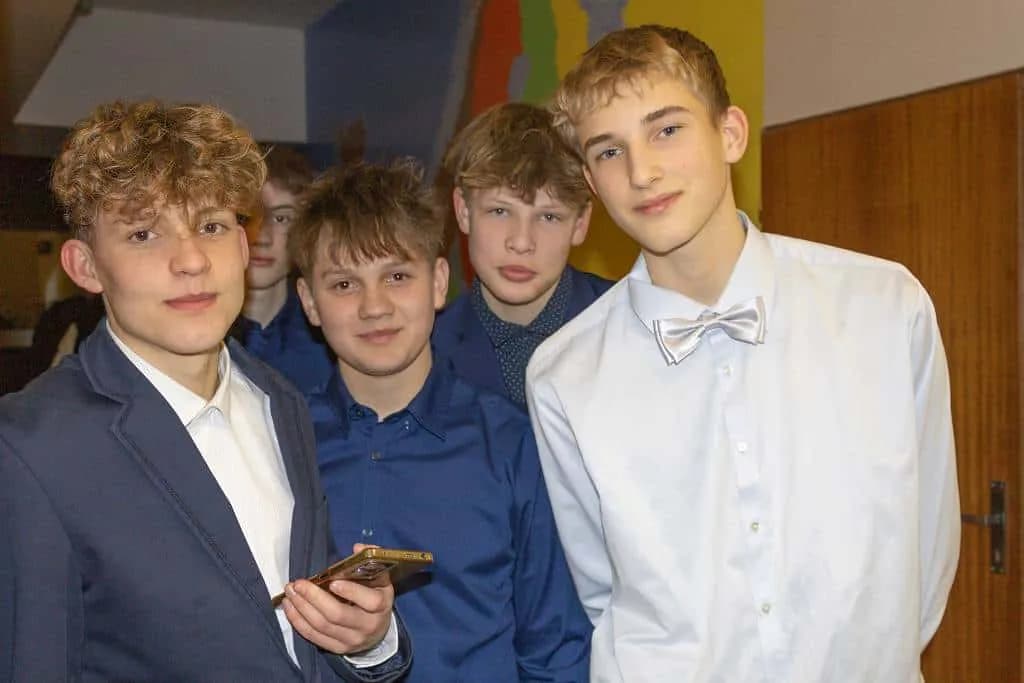 Fotografie z článku: Druhý ročník Žákovského plesu přinesl spoustu zábavy!