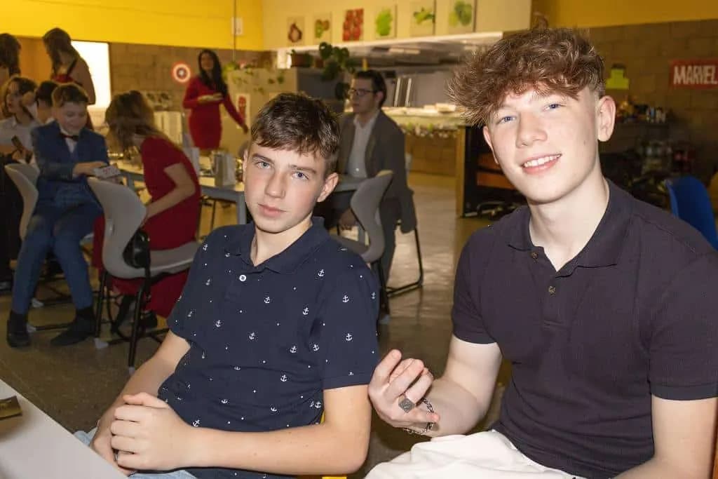 Fotografie z článku: Druhý ročník Žákovského plesu přinesl spoustu zábavy!