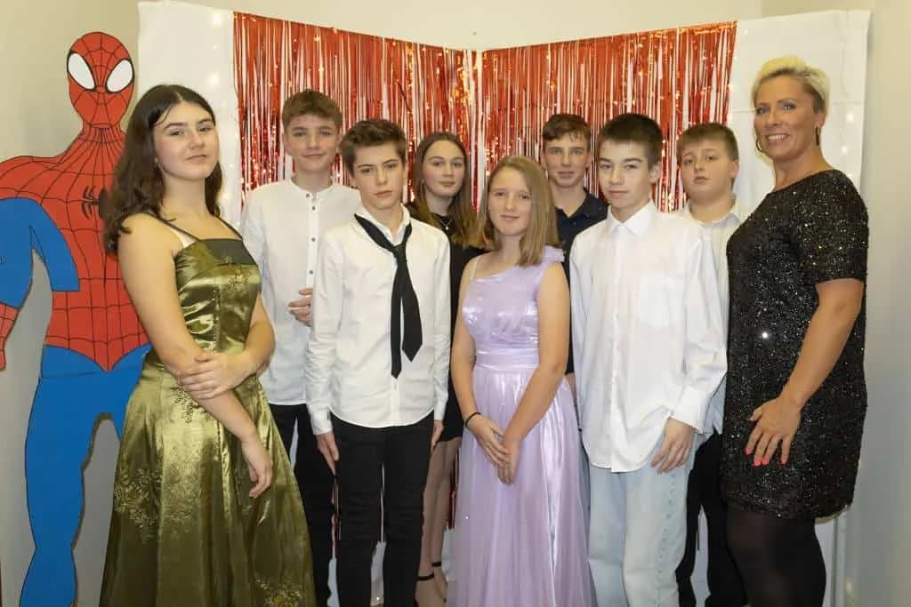 Fotografie z článku: Druhý ročník Žákovského plesu přinesl spoustu zábavy!