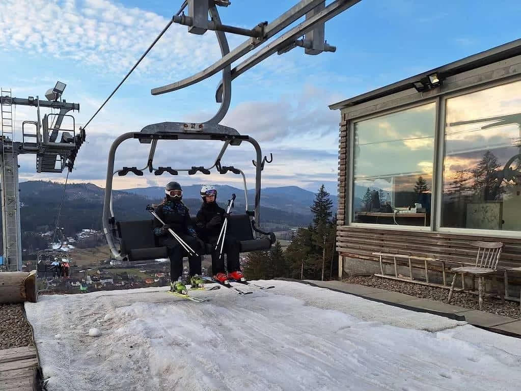 Fotografie z článku: Lyžařský a snowboardový zájezd