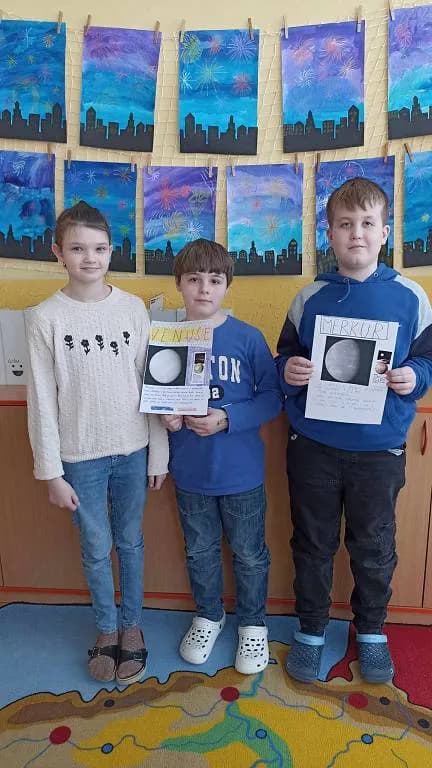 Fotografie z článku: Planety sluneční soustavy ve III.B