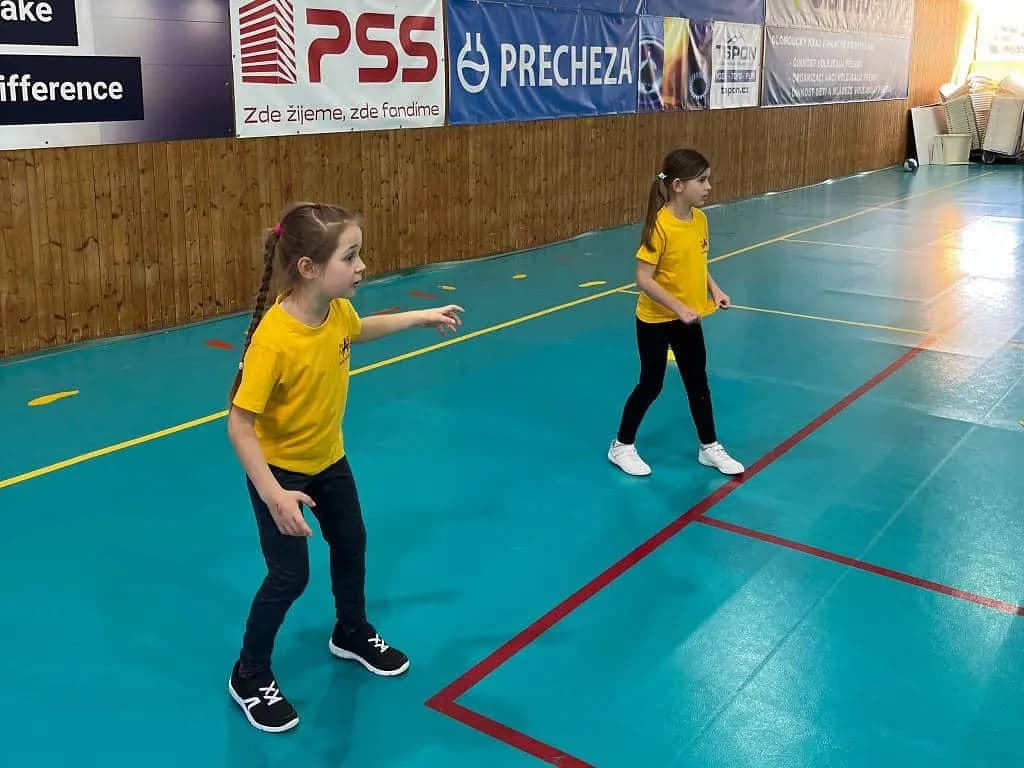 Fotografie z článku: Barevný minivolejbalový turnaj